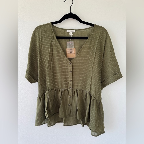 Blu Pepper Olive Peplum Woven Blouse (New With Tags) - Picture 4 of 5